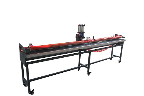 The performance and advantages of industrial belt finger punching machine